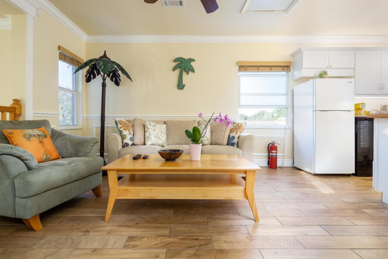 Home By Beach 5 - The Treehouse Napoli Bagian luar foto