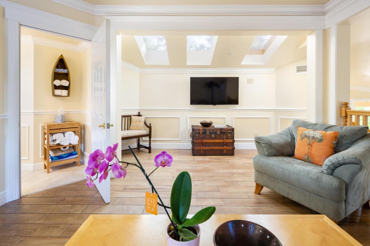 Home By Beach 5 - The Treehouse Napoli Bagian luar foto